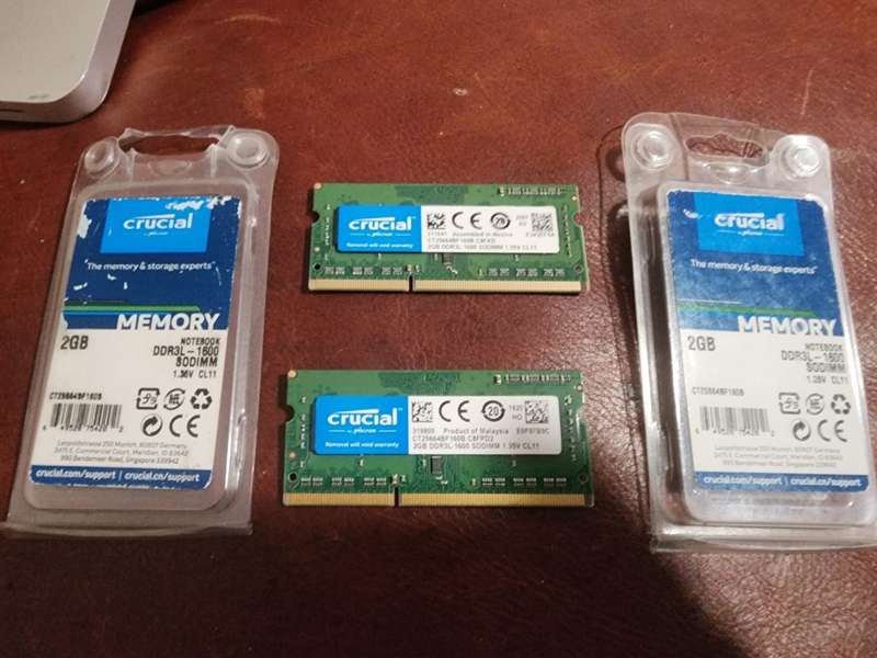 ****Crucial 4gb DDR3 1600Ghz Macbook RAM *** (2x2Gb)
