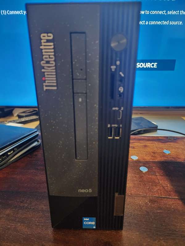 *** Lenovo Desktop i3 12th gen with SSD *** Neo 5