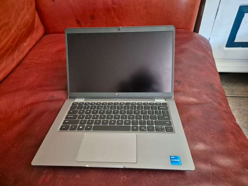 ***Dell Latitude 5320 laptop*** i5 11th gen with 16gb