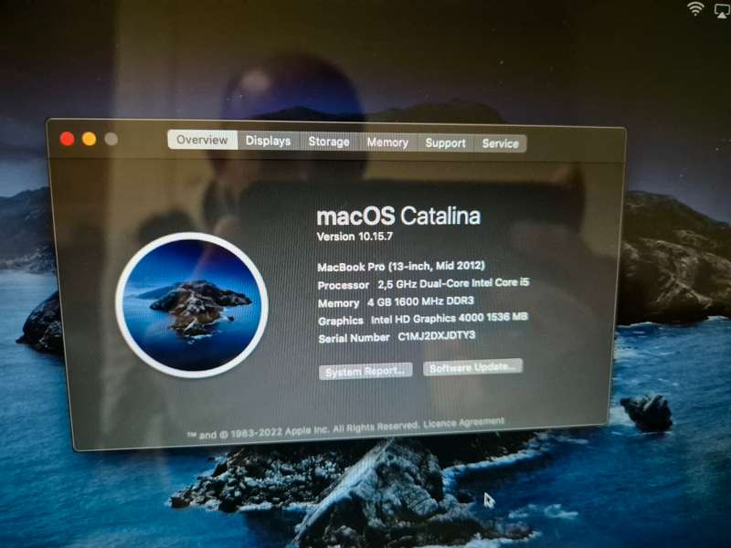 Apple Macbook 2012  - 13`  i5  with  SSD