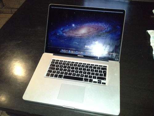 Macbook pro 17" i5 mid 2010/4gb/500gb