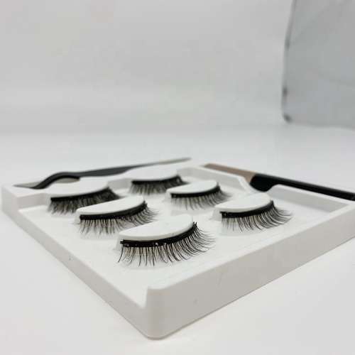 Magnetic Eyelashes & Eyeliner