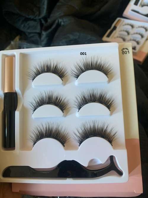 Magnetic Eyelashes & Eyeliner