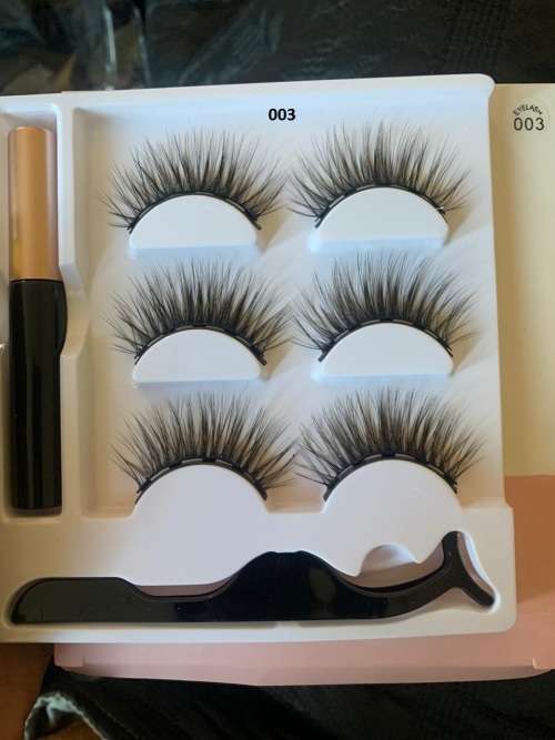 Magnetic Eyelashes & Eyeliner