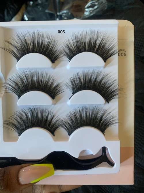 Magnetic Eyelashes & Eyeliner