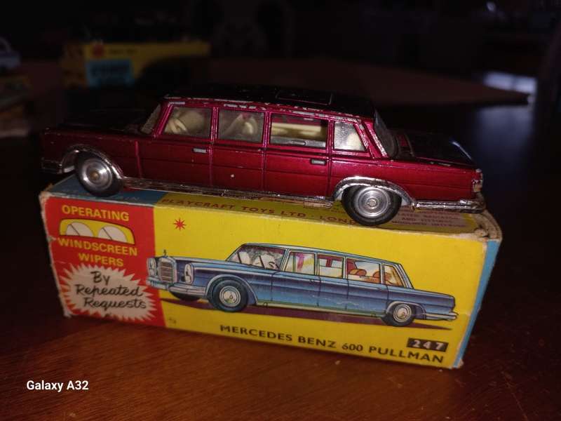 Corgi Mercedes benz Pullman 600 no247