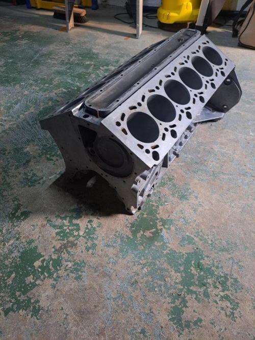 BMW 850i V12 Engine Block