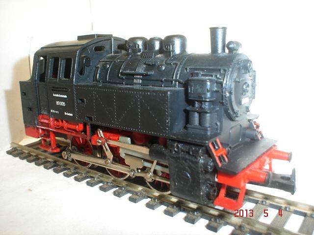 LIMA HO: DB 0-6-0 Steam Shunting Locomotive in good operating unboxed condition. (Made in Italy)