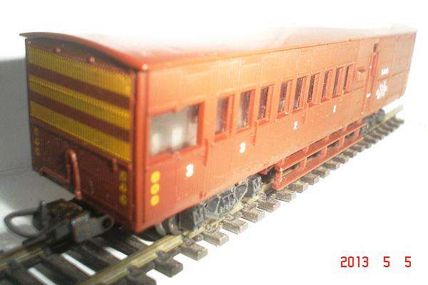 LIMA HO: SAR V8 Guards Van in fair unboxed condition. (Made in Italy)