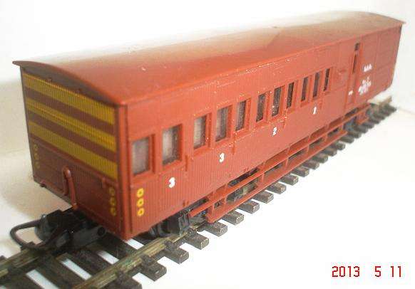 LIMA HO: SAR V8 Guards Van in fair unboxed condition. (Made in Italy)