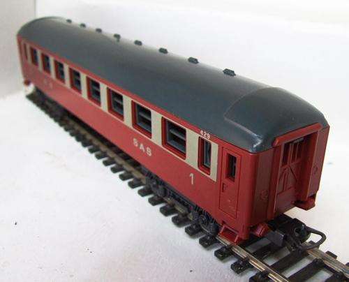 LIMA HO: Junior SAR Passenger Coach in a good used unboxed condition(Made in Italy)