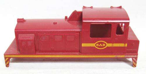 LIMA HO: SAR Diesel Locomotive Body in excellent used condition(Italy)