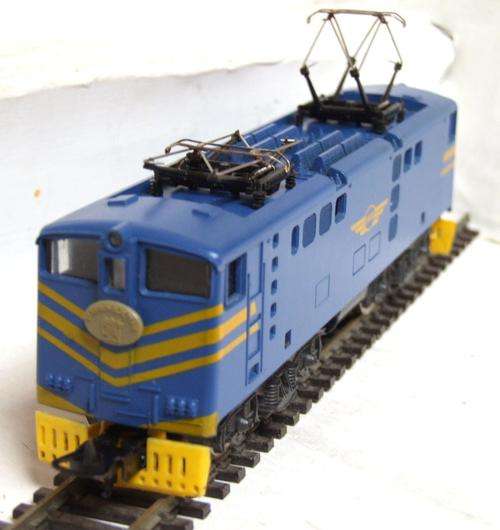 LIMA HO: Lighted SAR Class E-5 E444 Blue Train Electric Locomotive in good unboxed condition (Italy)