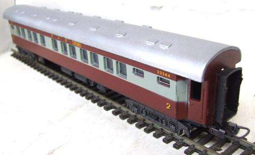 LIMA HO: SAR 2 Class Trans Karoo Passenger Coach in very good, unboxed condition (Italy)