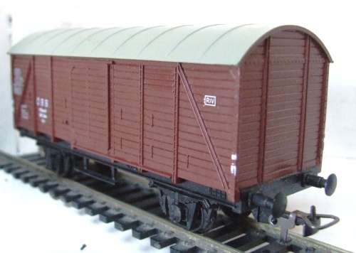 KLEINBAHN HO: Swiss Closed Freight Wagon in good used & unboxed condition (Germany)