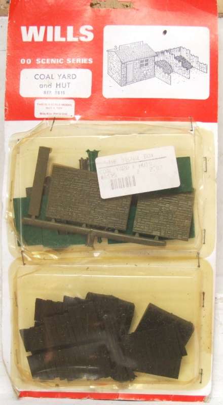WILLS OO: This Coal Yard and Hut Kit is unopened in original packaged condition.