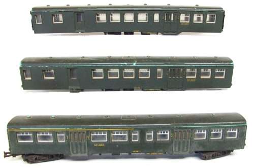 LIMA HO: 3pc Vintage Train wagons For Parts or Repair (Italy)