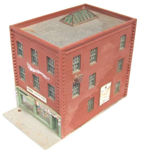 HO SCENERY: 3 Level Apartment Building in fair used condition.