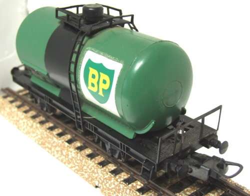 LIMA HO: Vintage BP Oil  Tanker Wagon in good unboxed condition (Italy)