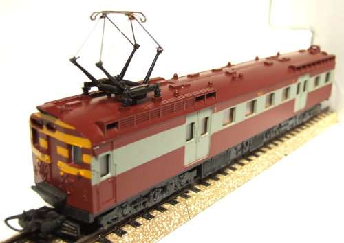 LIMA HO: SAR Suburban Third Class Passenger/Dummy Locomotive in good unboxed condition (Italy)