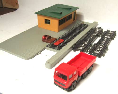 LIMA HO: RARE Rolling Stock Road Transporter Dock in very good complete unboxed condition(Italy)