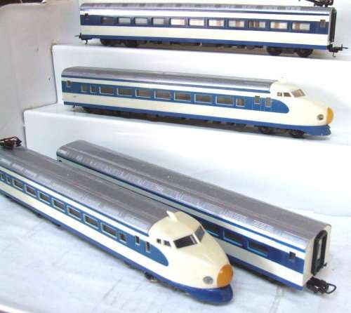 LIMA HO: Complete Vintage Japanese TOKAIDO Train Set in good unboxed condition (Italy)