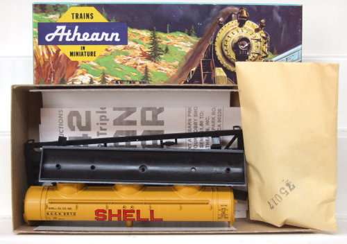 ATHEARN HO: 3 Dome Shell Tank Car in New Un-assembled & boxed condition (USA)