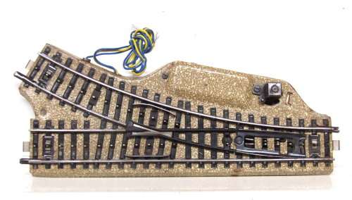 MARKLIN HO/OO:  Vintage 3 Rail RH Point in good un-boxed operational condition.(Germany)