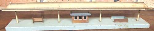 MARKLIN OO:  All Tin Metal Station Building in fair intact used condition (Germany)