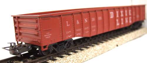 MARKLIN HO:  Vintage DB 2-Rail DC Coal Carrier in fair used, un-boxed condition (Germany)
