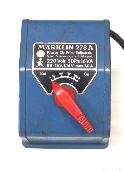 MARKLIN POWER SUPPLY: 16 VOLT/ 1A AC Power Supply/Controller in good un-boxed condition (Germany)
