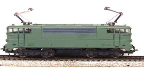 LIMA HO: Vintage Swiss Passenger Train Set in good boxed condition (Italy)