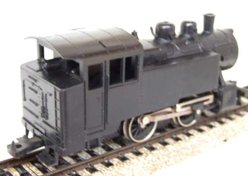 LIMA HO: 0-4-0 Tank Steam Locomotive with Light in Very Good un-boxed, used condition (Italy)