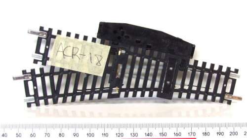 LIMA HO/OO: Manual Right Hand Point(403050) in Very Good un-boxed condition.(Italy)