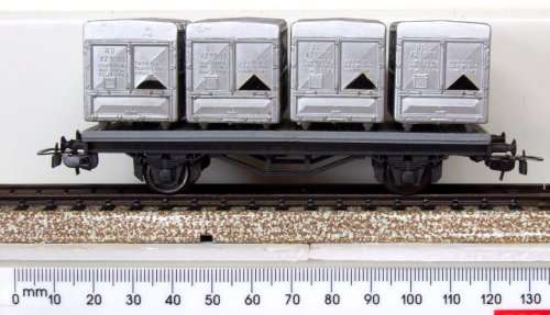 LILIPUT HO: Vintage Multi Tanker wagon in good un-boxed condition (Austria)