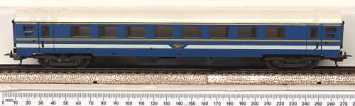 LIMA HO: Blue Train Passenger Coach  in fair to good un-boxed condition(Italy)