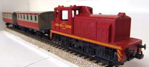 LIMA HO:  SAR "KLERKSDORP" Junior  Passenger Train Set (10 1310) in good boxed condition (Italy)