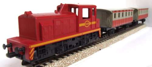 LIMA HO:  SAR "KLERKSDORP" Junior  Passenger Train Set (10 1310) in good boxed condition (Italy)