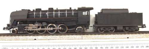 LIMA HO: SAR Lookalike  2-8-2  Steam Locomotive + Tender in good boxed, used condition (Italy)