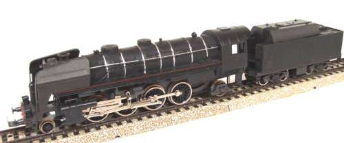LIMA HO: SAR Lookalike  2-8-2  Steam Locomotive + Tender in good boxed, used condition (Italy)