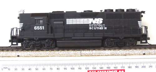 BACHMANN HO: Detailed N&S EMD GP 50 High Nose Locomotive in  VERY Good boxed condition (China)