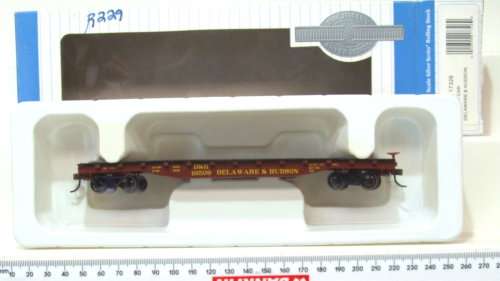 BACHMANN SILVER HO: Vintage D&H Flat Car in NEW boxed condition(China)