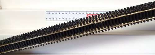 MODEL POWER GT HO: 1pc Nickel Silver FlexTrack, 0.9m in Length NEW un-boxed condition.(Italy)