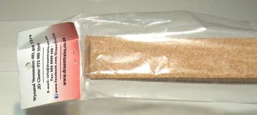 DTM HO: LAST 5 Cork Roadbed, 0.9m in Length,Pack of 6 (R30) in NEW Packaged Condition.(ZAR)