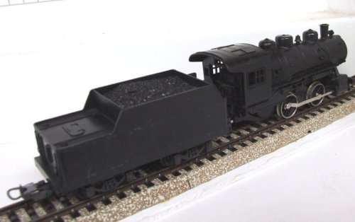 LIMA HO: 0-4-0 Steam Locomotive with Tender in Fair un-boxed, used condition (Italy)