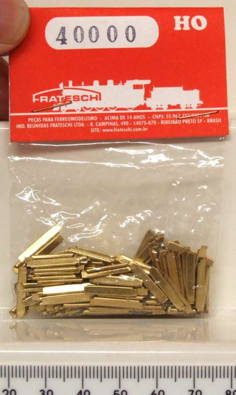 FRATESCHI ACC HO: 50 per pack Rail Joiners(Fishplates) in new Carded condition.(Brazil)