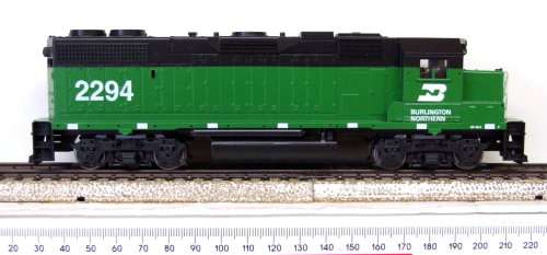 ATHEARN HO: Detailed BN EMD GP38-2 Locomotive in NEW boxed condition (USA)