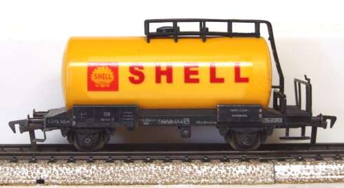 FLEISCHMANN HO: DB Vintage SHELL Gas Tanker in Good un-boxed condition (GERMANY)