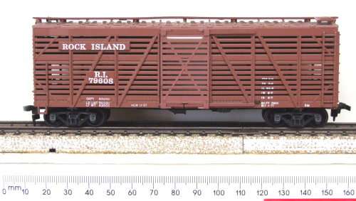 ATHEARN HO: RI American 40' Stock Car with Horn Hook Couplings in Good Un-boxed condition(USA)