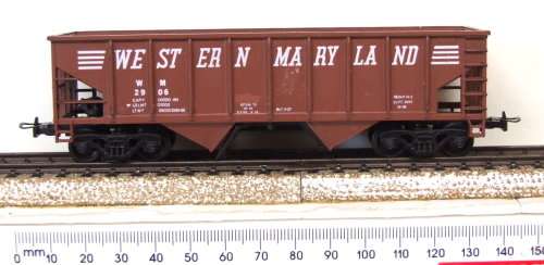 ATHEARN HO: WM American 2Bay Hopper with Operating Unload Hatches in Good used & unboxed condition